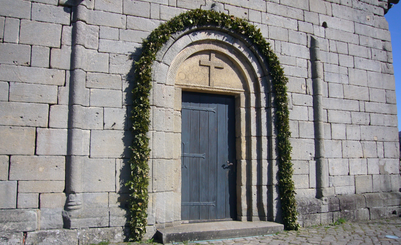Belsener Kapelle Portal Urgeschichtliche Wanderseminare Belsener Kapelle 2