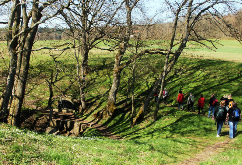 Sagenhafte Wanderseminare Unterwegs zu Frau Holle Regina golke
